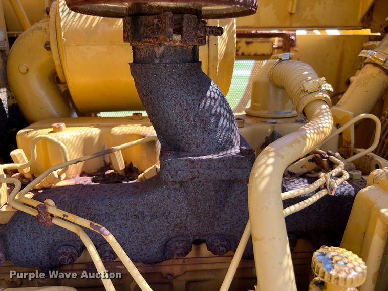 image for item DQ2058 1985 Caterpillar D4E  cable plow