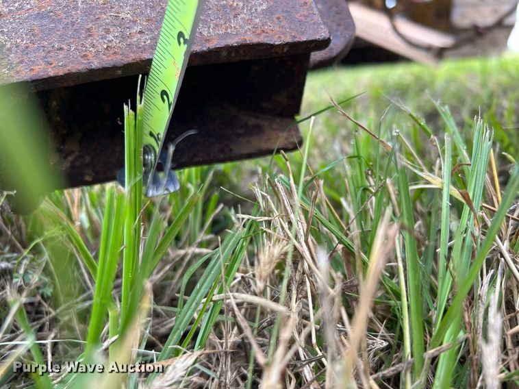 image for item DQ2059 1978 Caterpillar D8K  cable plow