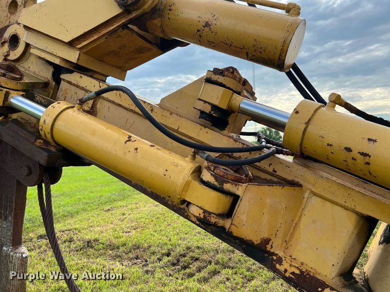 image for item DQ2059 1978 Caterpillar D8K  cable plow