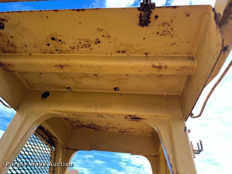 image for item DQ2059 1978 Caterpillar D8K  cable plow