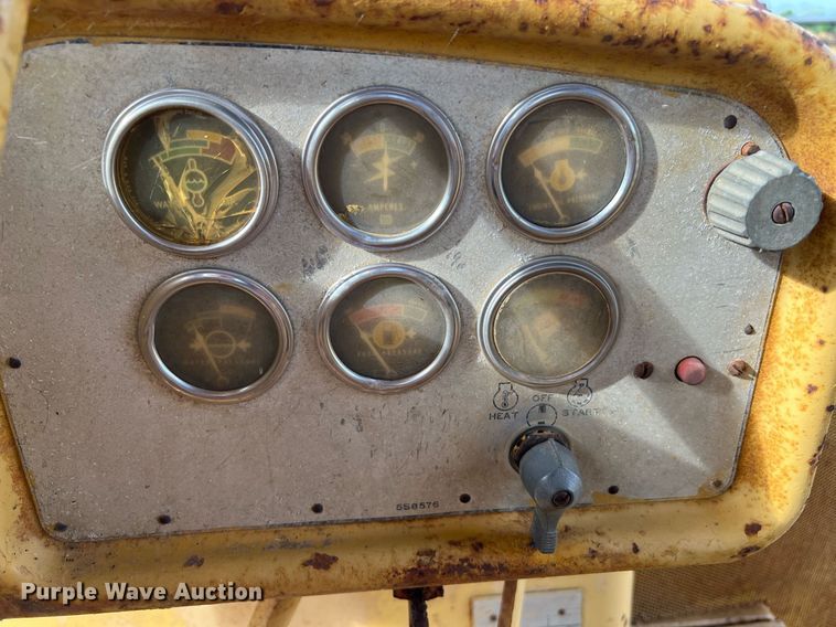 image for item DQ2059 1978 Caterpillar D8K  cable plow