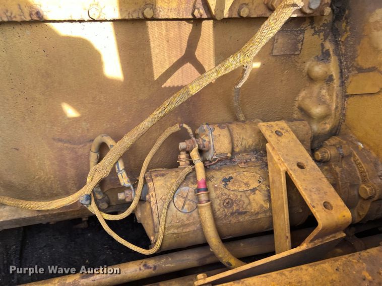 image for item DQ2059 1978 Caterpillar D8K  cable plow