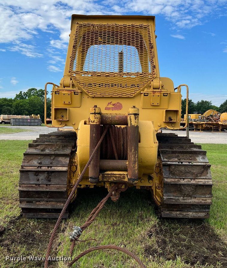 image for item DQ2060 1981 Caterpillar D8K  dozer
