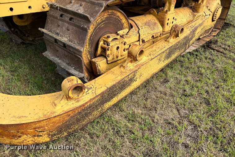 image for item DQ2060 1981 Caterpillar D8K  dozer