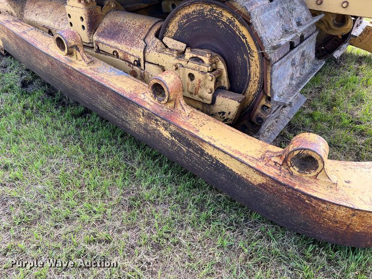 image for item DQ2060 1981 Caterpillar D8K  dozer