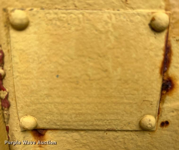 image for item DQ2060 1981 Caterpillar D8K  dozer