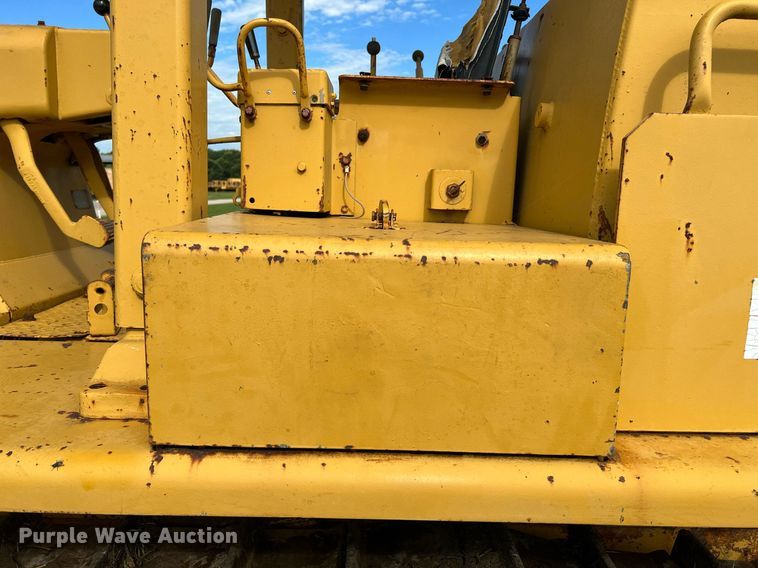 image for item DQ2060 1981 Caterpillar D8K  dozer