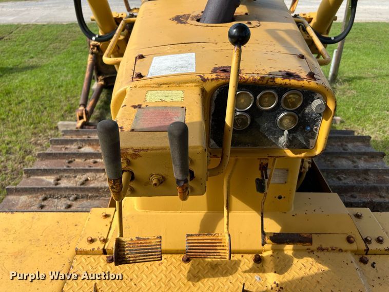 image for item DQ2060 1981 Caterpillar D8K  dozer