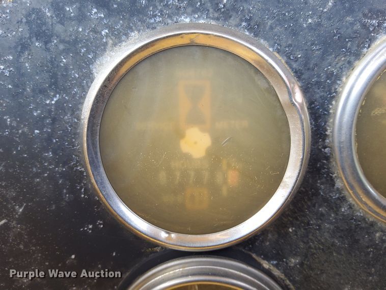 image for item DQ2060 1981 Caterpillar D8K  dozer