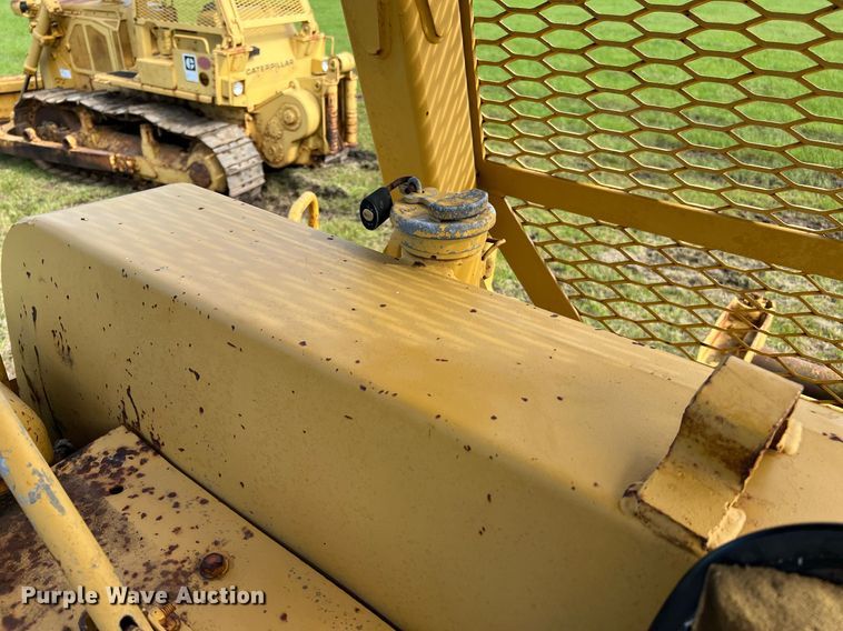 image for item DQ2060 1981 Caterpillar D8K  dozer