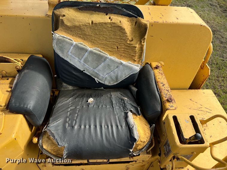 image for item DQ2060 1981 Caterpillar D8K  dozer