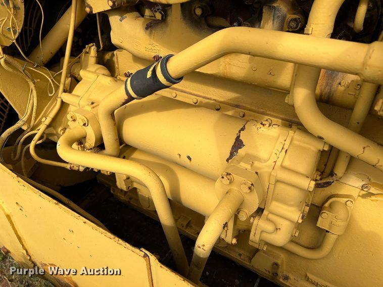 image for item DQ2060 1981 Caterpillar D8K  dozer