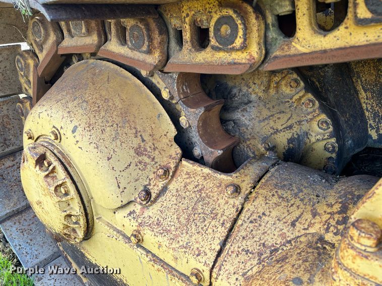 image for item DQ2060 1981 Caterpillar D8K  dozer