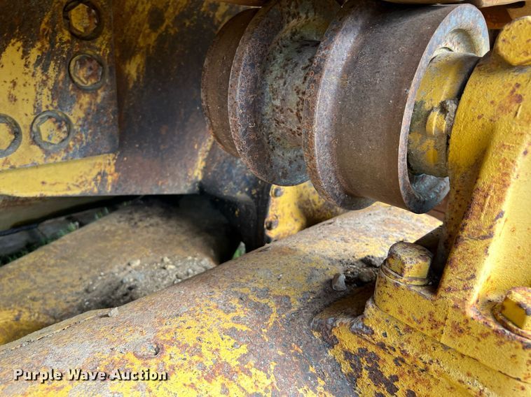 image for item DQ2060 1981 Caterpillar D8K  dozer