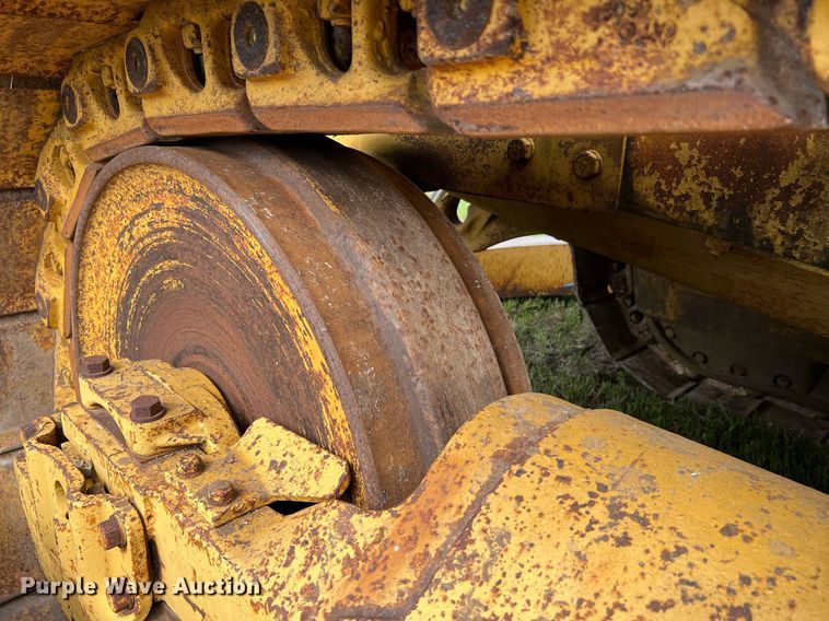 image for item DQ2060 1981 Caterpillar D8K  dozer