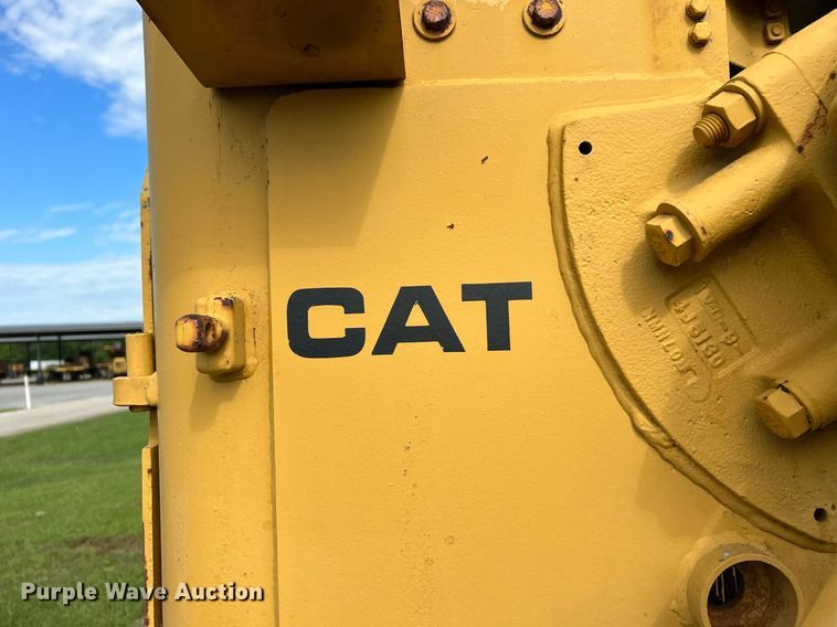 image for item DQ2060 1981 Caterpillar D8K  dozer