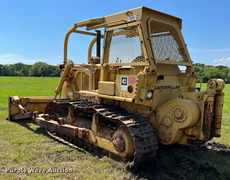 image for item DQ2061 1982 Caterpillar D7G  dozer