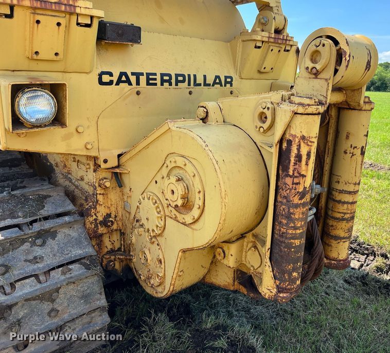 image for item DQ2061 1982 Caterpillar D7G  dozer