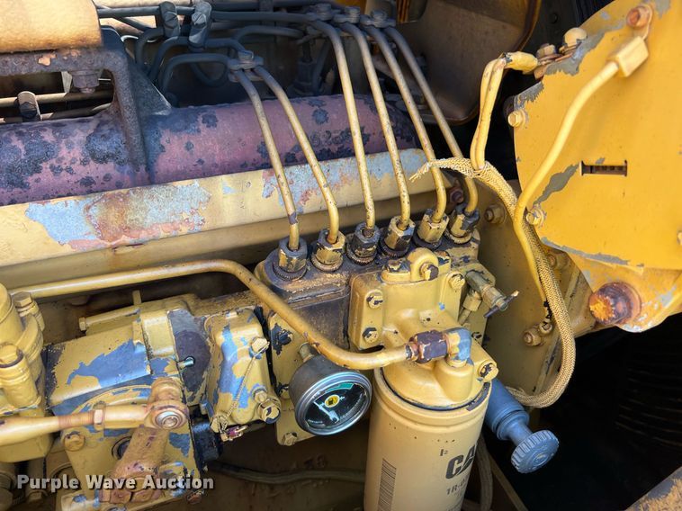 image for item DQ2061 1982 Caterpillar D7G  dozer