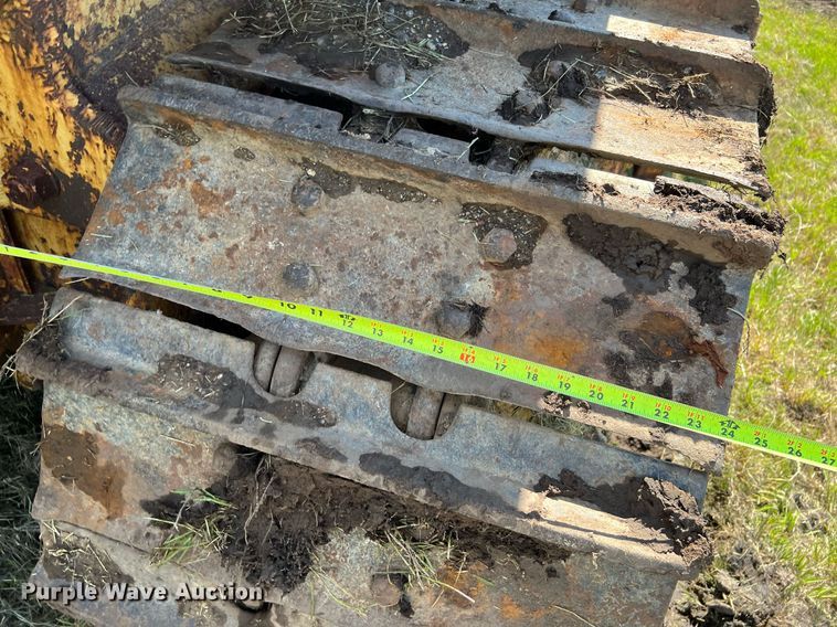 image for item DQ2061 1982 Caterpillar D7G  dozer