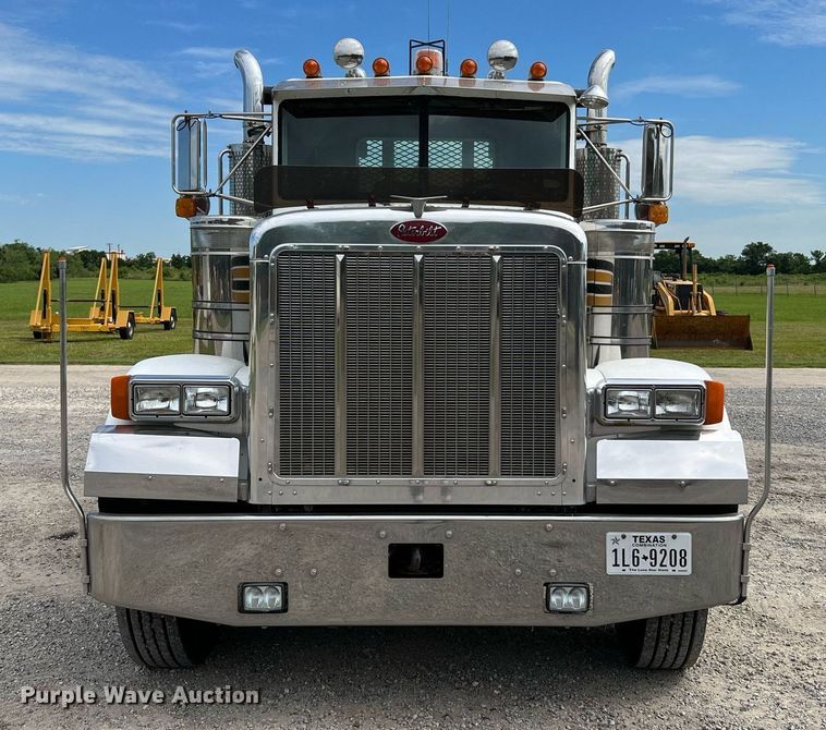 image for item DQ2064 1992 Peterbilt 379  winch truck