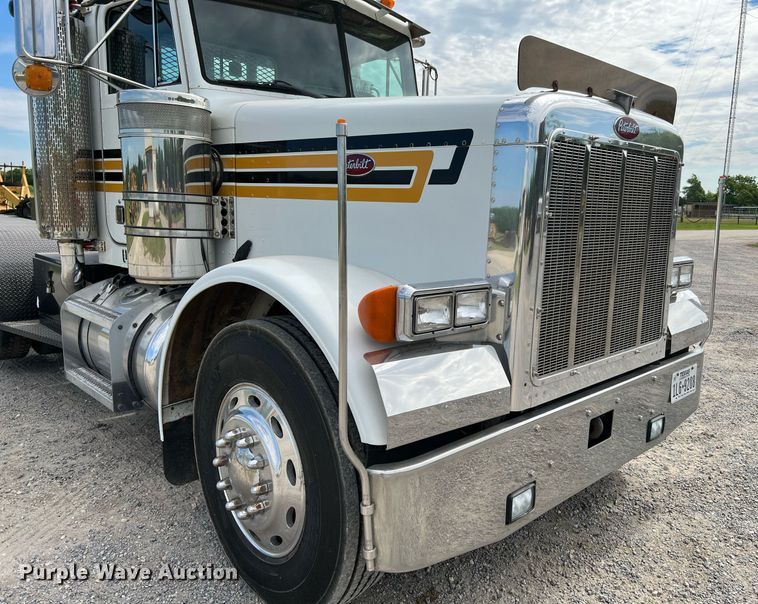 image for item DQ2064 1992 Peterbilt 379  winch truck