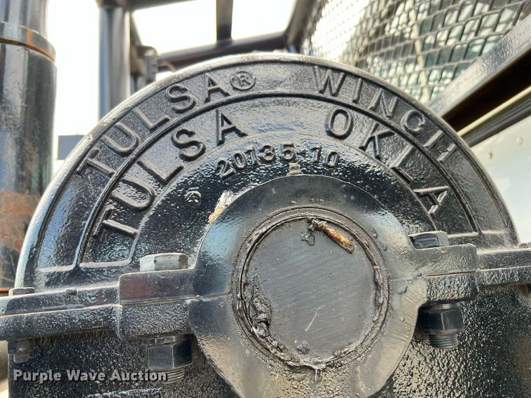 image for item DQ2064 1992 Peterbilt 379  winch truck