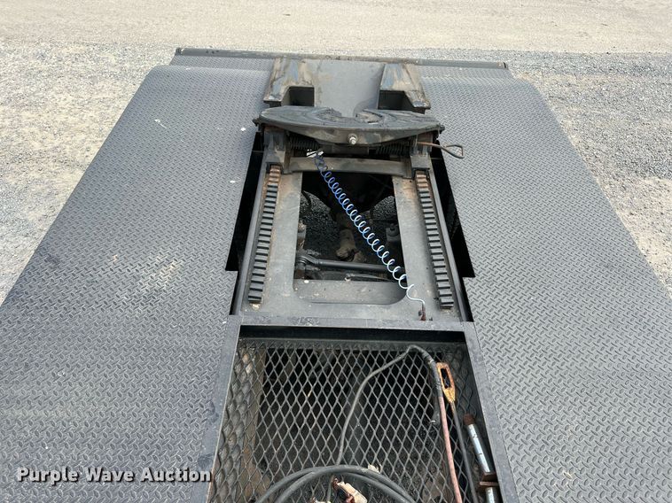 image for item DQ2064 1992 Peterbilt 379  winch truck