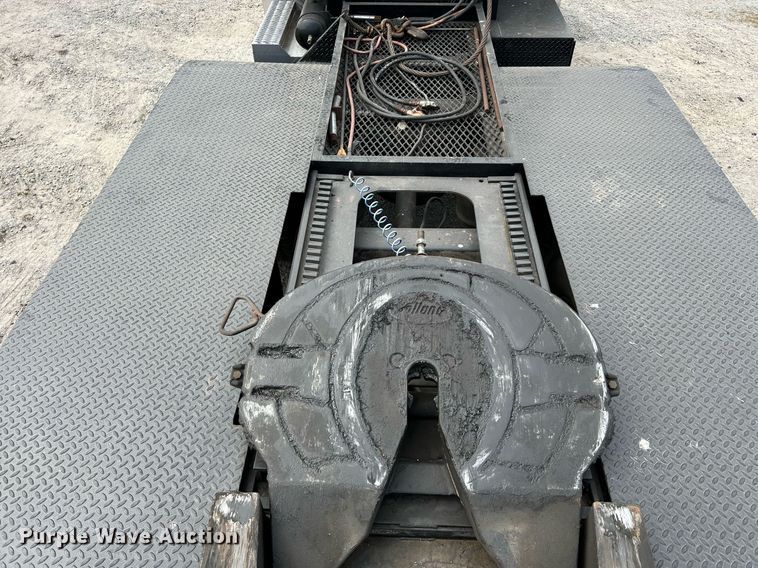 image for item DQ2064 1992 Peterbilt 379  winch truck