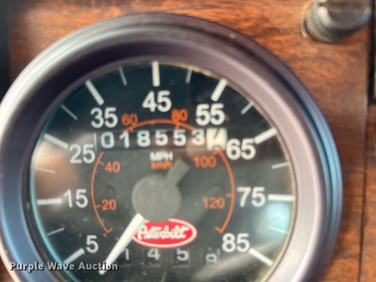 image for item DQ2064 1992 Peterbilt 379  winch truck