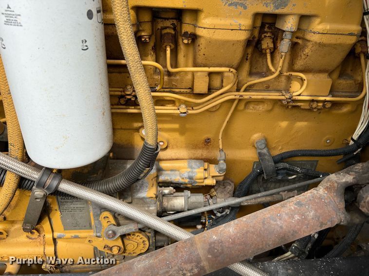 image for item DQ2064 1992 Peterbilt 379  winch truck