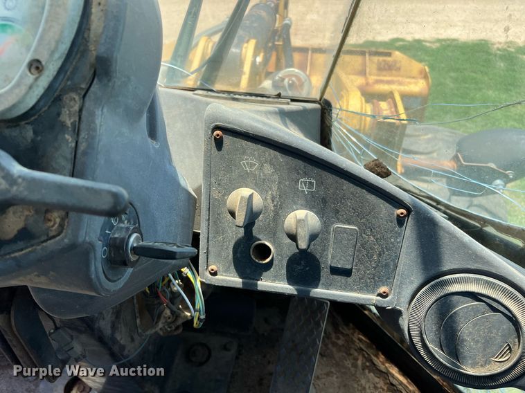 image for item DQ2069 2008 Caterpillar 924H  wheel loader