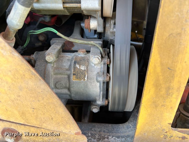 image for item DQ2069 2008 Caterpillar 924H  wheel loader