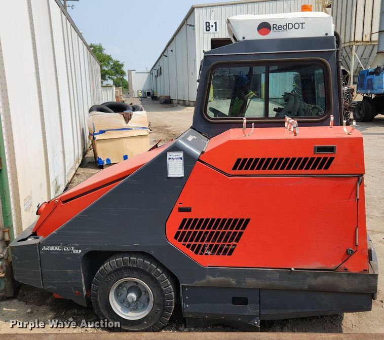 image for item DQ5392 Power Boss Armadillo 9XR  sweeper