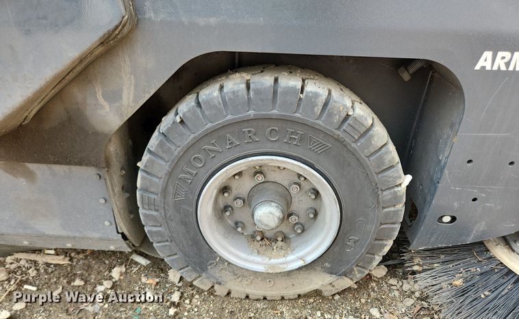 image for item DQ5392 Power Boss Armadillo 9XR  sweeper