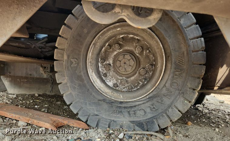 image for item DQ5392 Power Boss Armadillo 9XR  sweeper