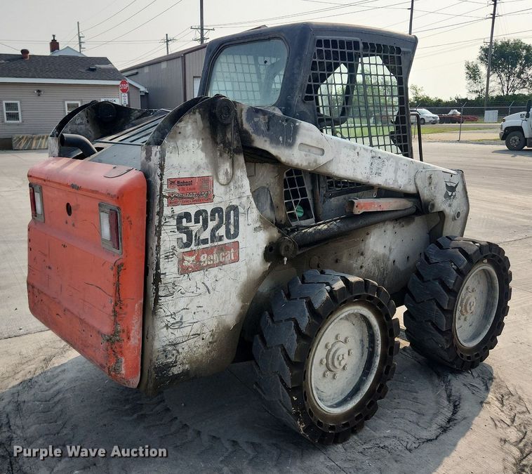 image for item DQ5393 2008 Bobcat S220  skid steer loader