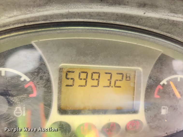 image for item DQ5393 2008 Bobcat S220  skid steer loader