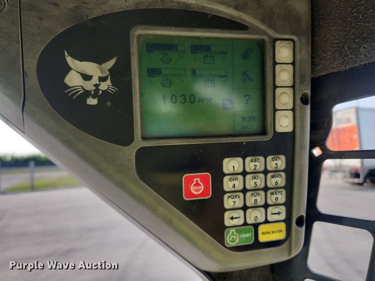 image for item DQ5393 2008 Bobcat S220  skid steer loader