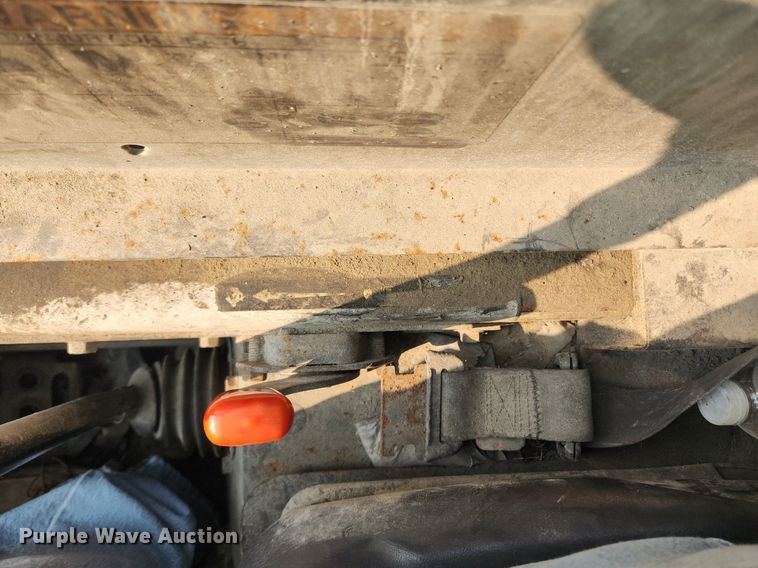 image for item DQ5393 2008 Bobcat S220  skid steer loader