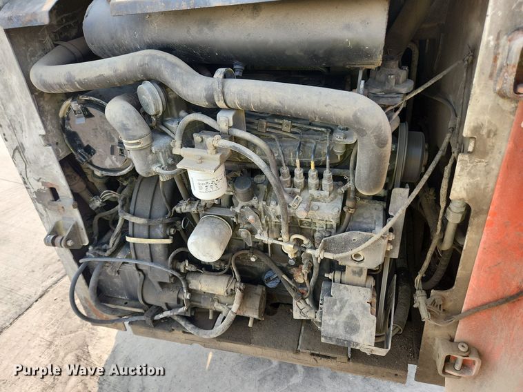 image for item DQ5393 2008 Bobcat S220  skid steer loader