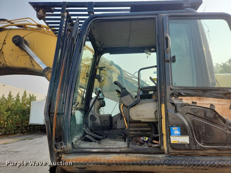 image for item DQ5394 2006 Caterpillar 330DL  excavator