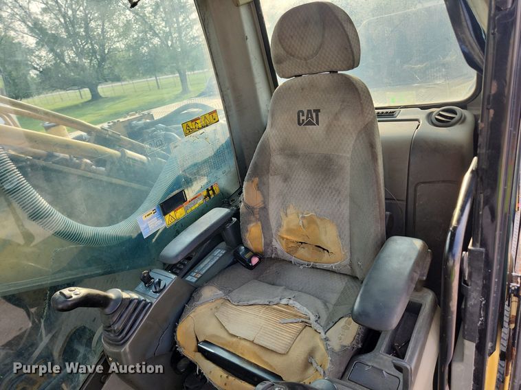 image for item DQ5394 2006 Caterpillar 330DL  excavator