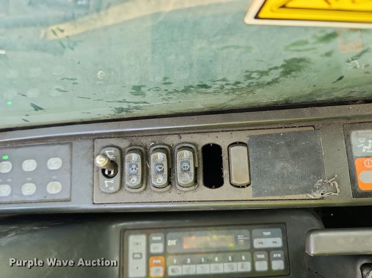 image for item DQ5394 2006 Caterpillar 330DL  excavator