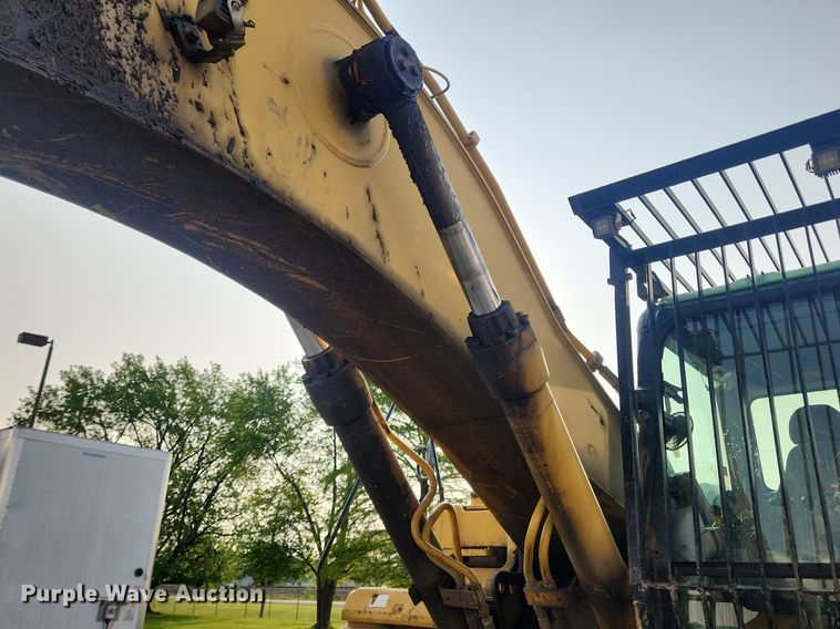 image for item DQ5394 2006 Caterpillar 330DL  excavator