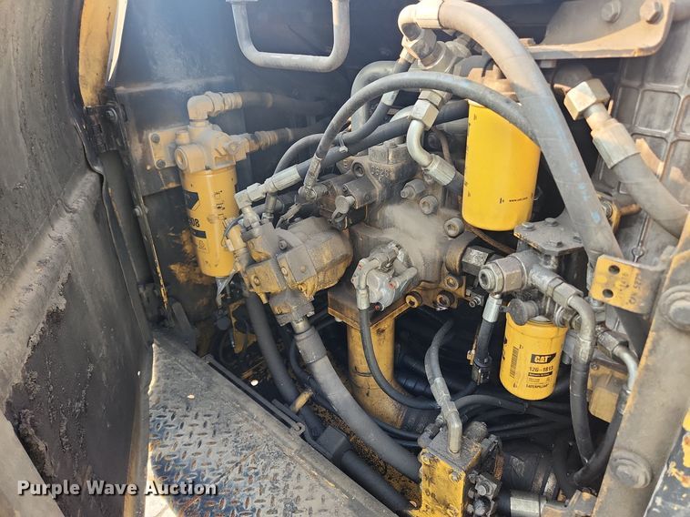 image for item DQ5394 2006 Caterpillar 330DL  excavator