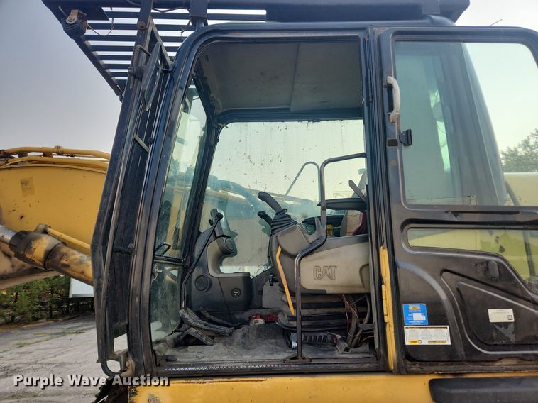 image for item DQ5395 2006 Caterpillar 330DL  excavator