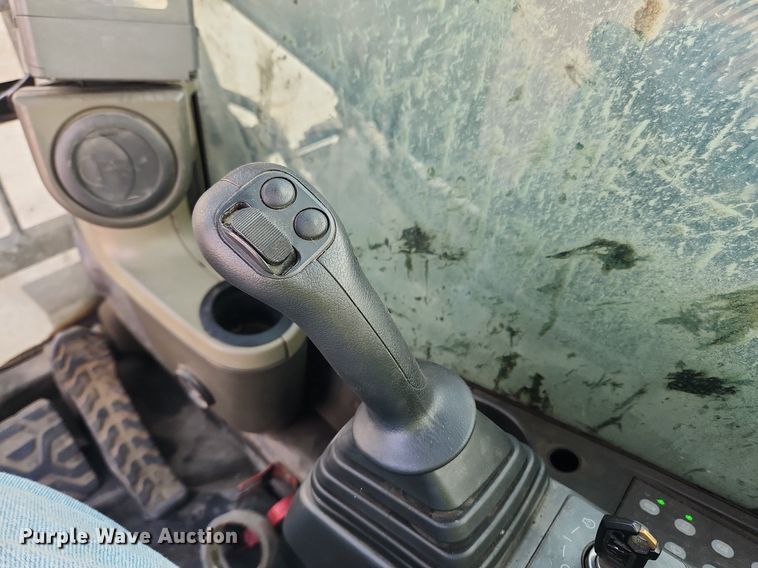 image for item DQ5395 2006 Caterpillar 330DL  excavator