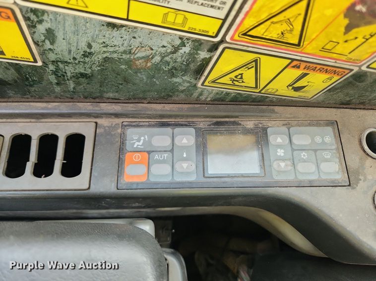 image for item DQ5395 2006 Caterpillar 330DL  excavator