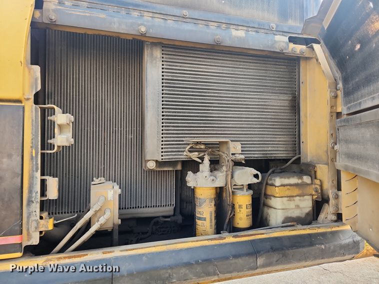 image for item DQ5395 2006 Caterpillar 330DL  excavator